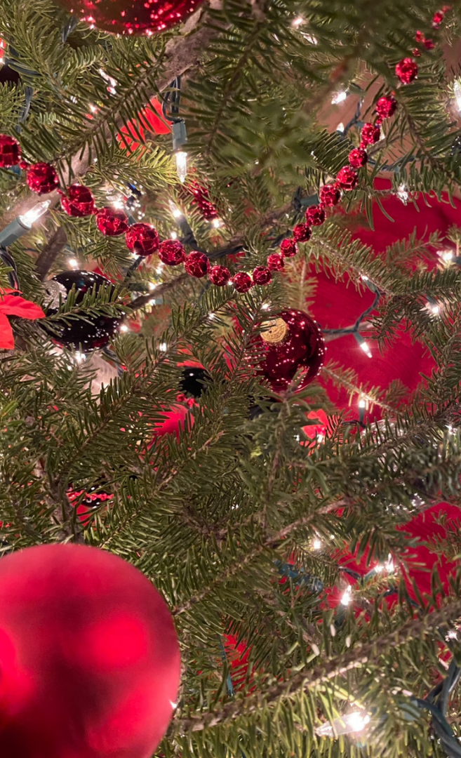 Home Cl Christmas Tree Decorating – CL Designs